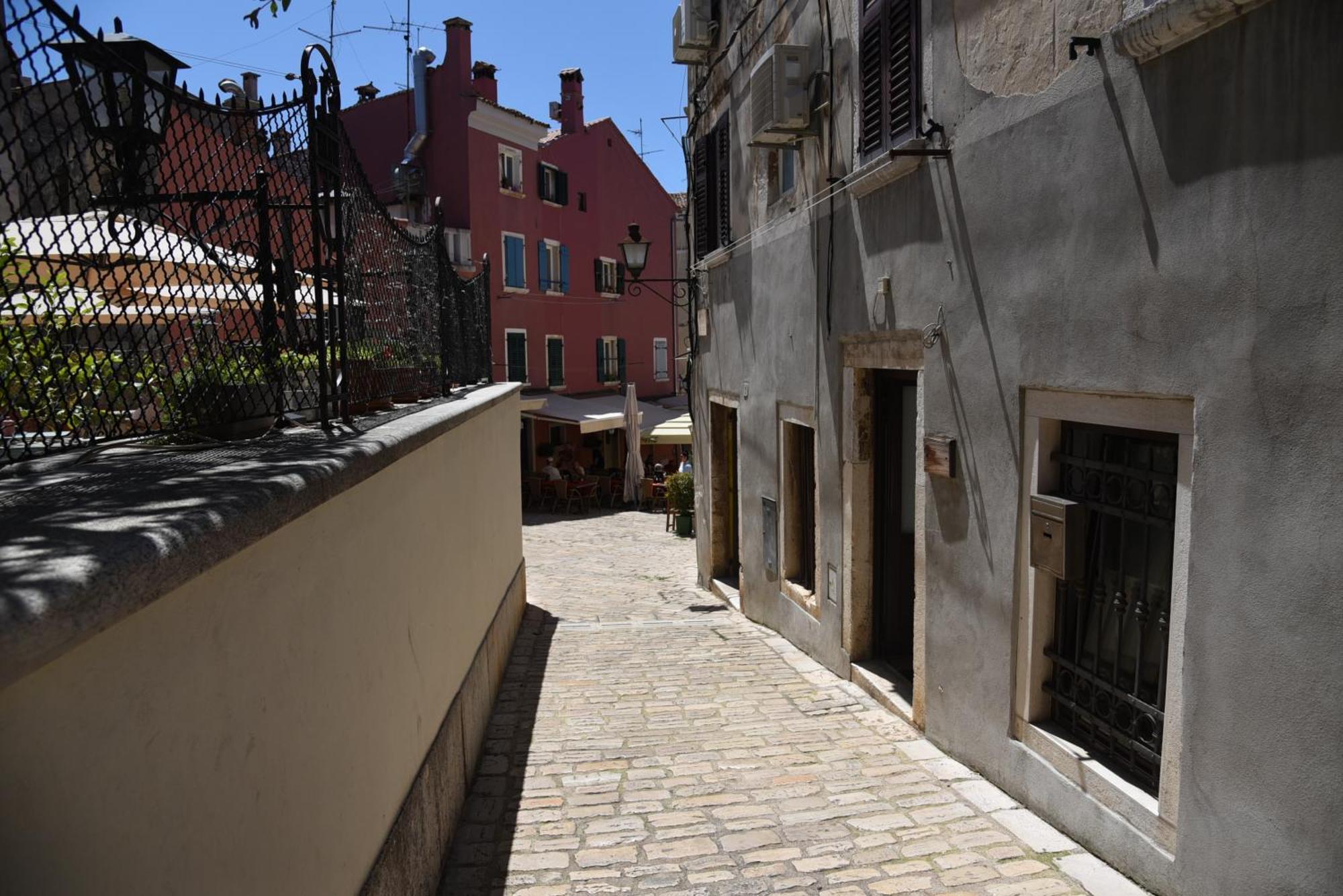 Central Apartments Circolo Rovinj Luaran gambar