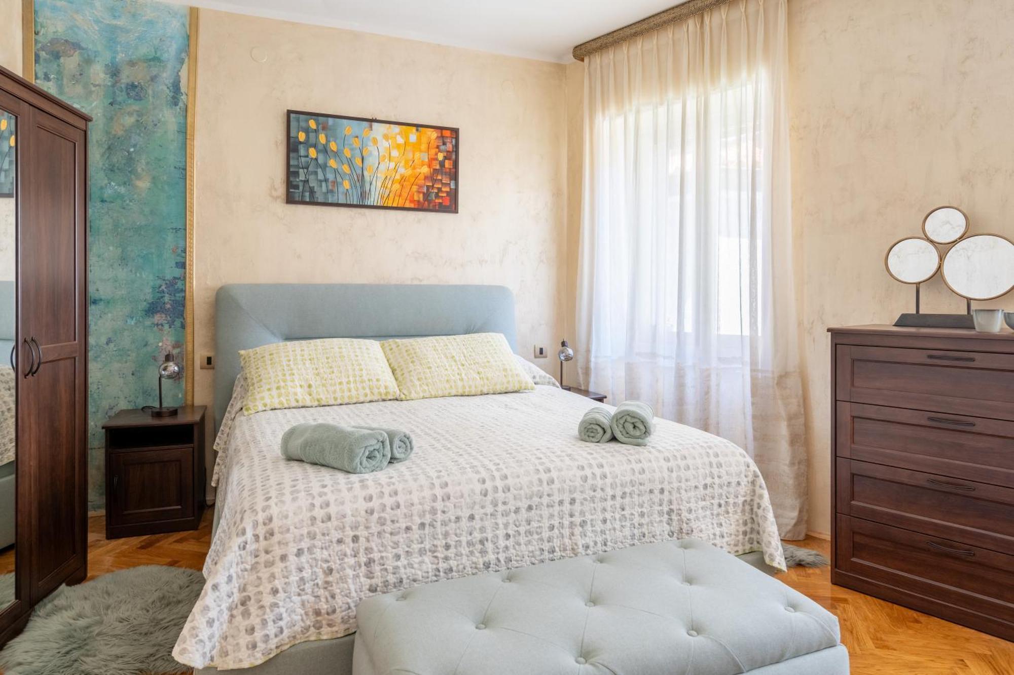Central Apartments Circolo Rovinj Luaran gambar
